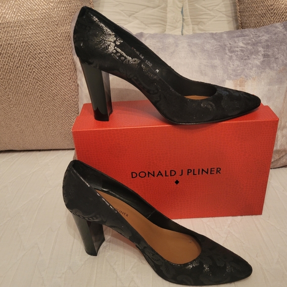 Donald J. Pliner Shoes - Donald Pliner Bonita -OG Pumps